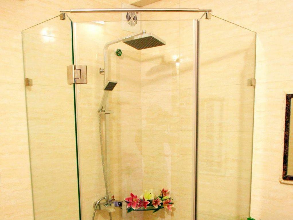 Happy Hotel - Hanoi — Photos 1